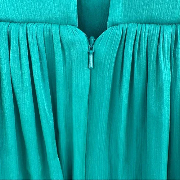 Costarellos Brennie Iridescent Georgette Gown Green NO BELT size FR38 US6